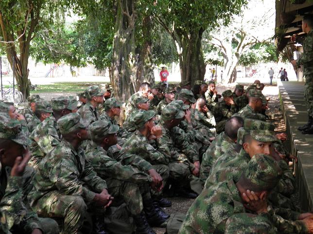 Tercera Brigada capacita sus tropas en materia de Derechos Humanos