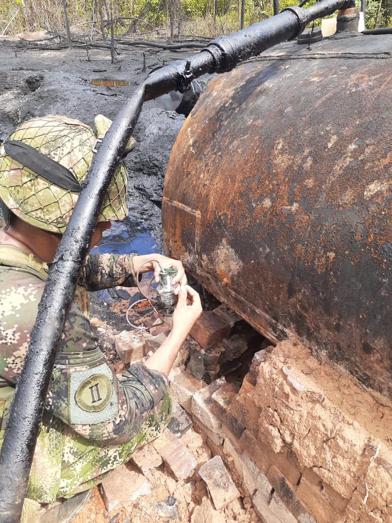 DESMANTELAN CINCO REFINERIAS ILEGALES DE HIDROCARBUROS