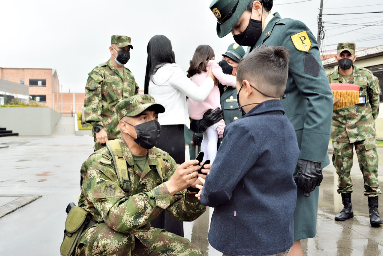 Ascensos para 3.619 suboficiales del Ejército Nacional.