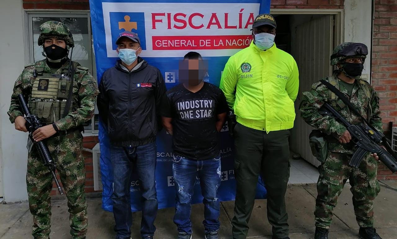 Ejército Nacional captura a alias Chorizo, quien sería responsable de seis homicidios en la vereda Munchique, municipio de Buenos Aires, Cauca
