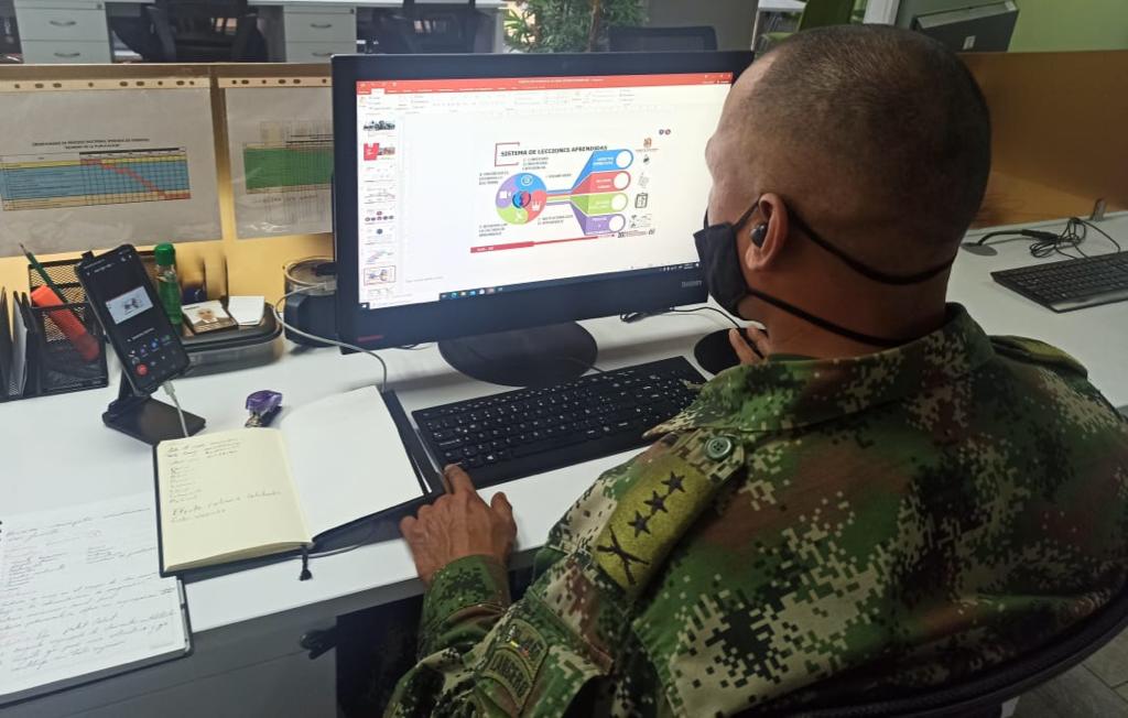 Gestores de lecciones aprendidas se capacitan con el CEDOE