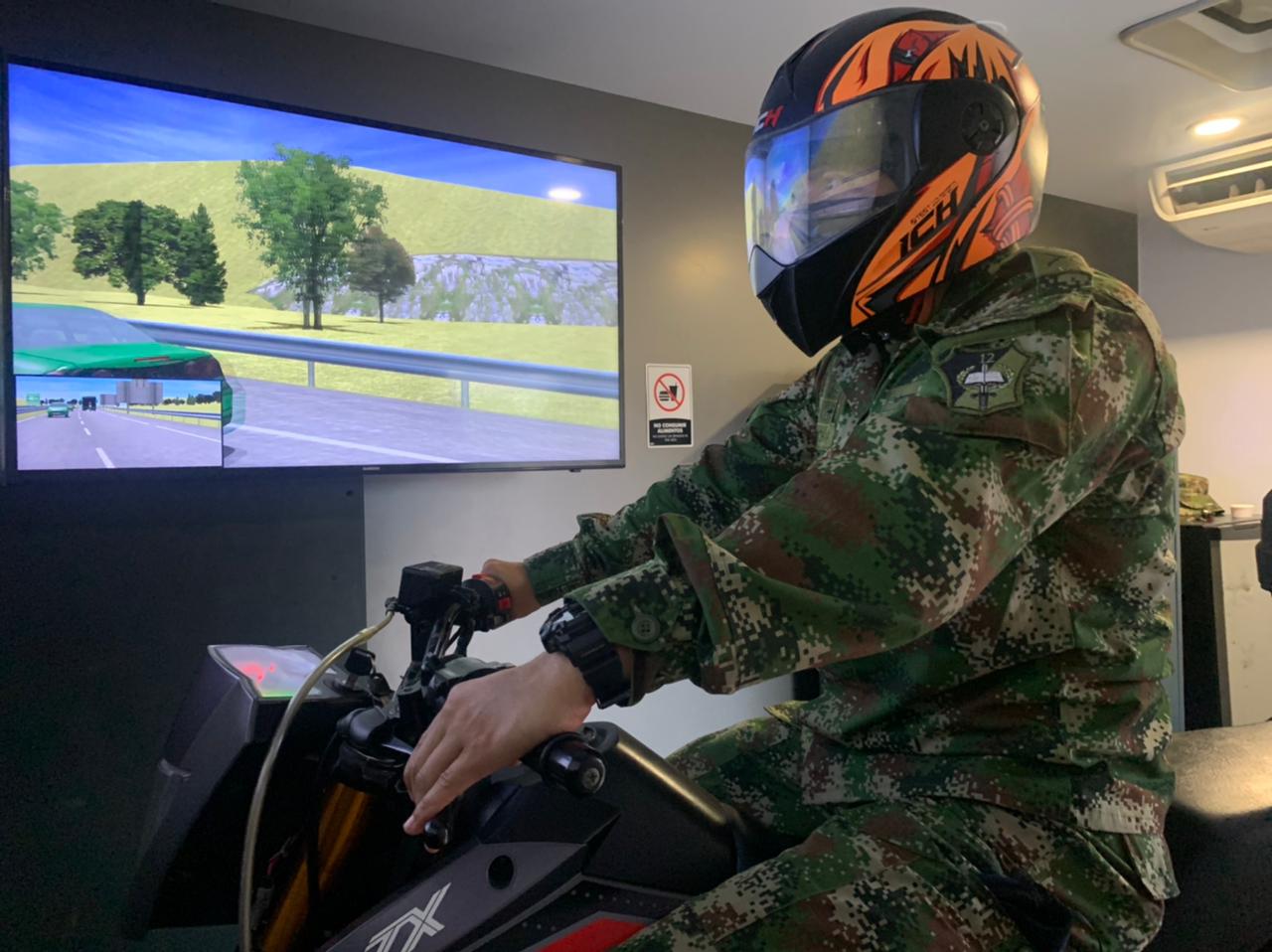 En Tolemaida, el Dipse llegó con el aula virtual de motocicletas