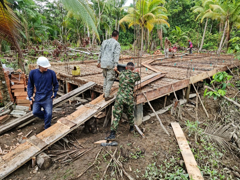 Ejército Nacional e Infantería de Marina comprometidos con el desarrollo comunitario de Guapi, Cauca