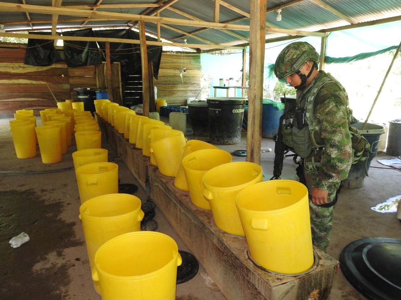 Cerca de tres toneladas de clorhidrato de cocaína fueron incautadas por el Ejército en Tibú, Norte de Santander
