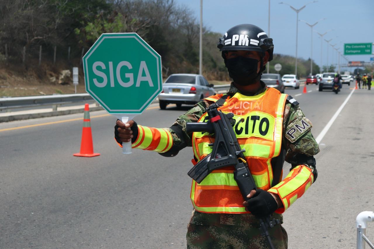 Viaje seguro, su Ejército Nacional está en las vías