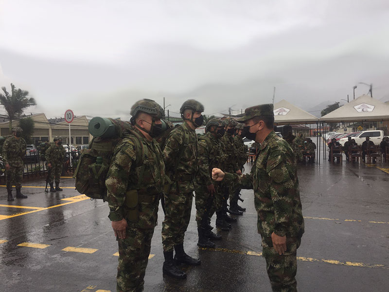 Revista de inspección formal total al Batallón de Intendencia N°1 "Las Juanas" por parte de la Brigada de Apoyo Logístico N°1 en Apoyo General.