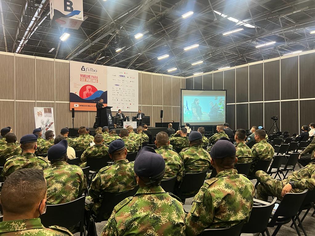 El Ejército Nacional y la Editorial Ibañez lanza libro sobre la visibilización de militares víctimas y sus familias