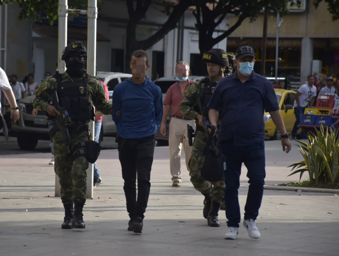 Dos hombres fueron capturados mientras cobrarán una extorsión