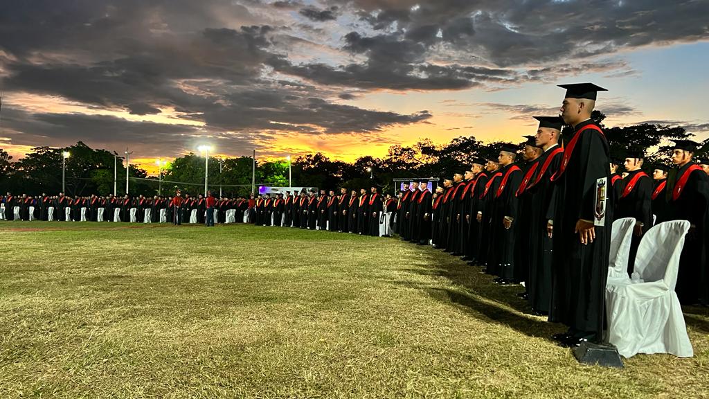 ¡Lo lograron! 738 jóvenes colombianos alcanzaron su sueño profesional en la EMSUB