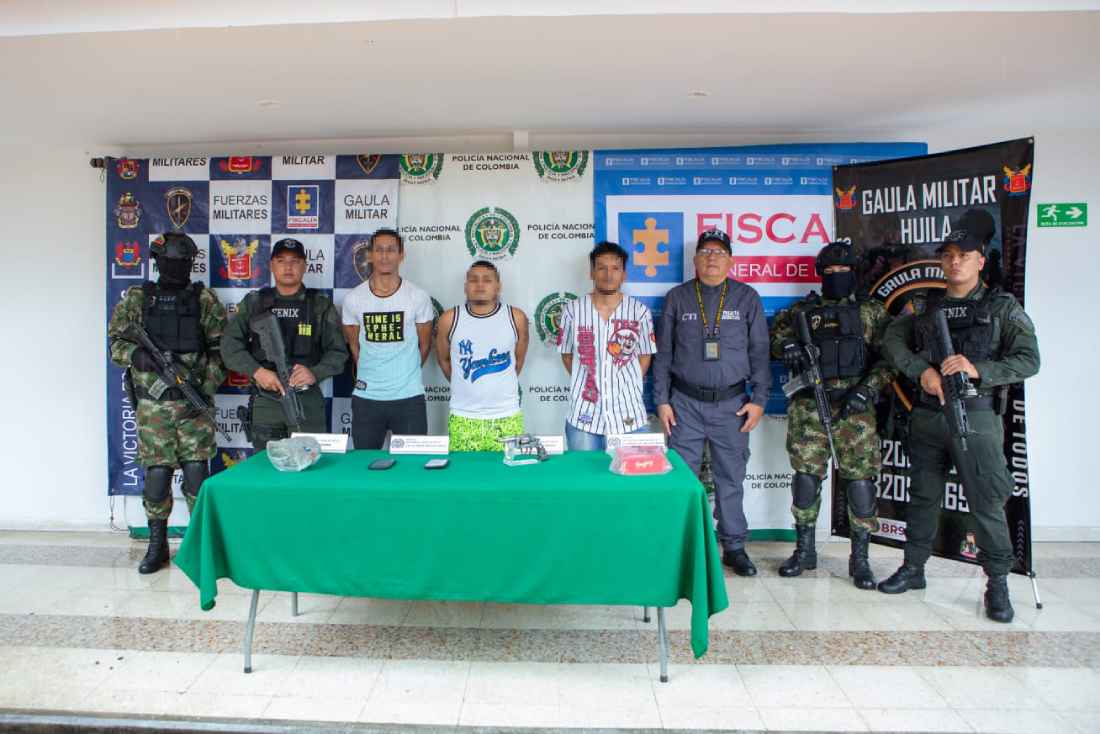 En operación simultánea fueron capturados tres hombres por el delito de homicidio y porte ilegal de armas
