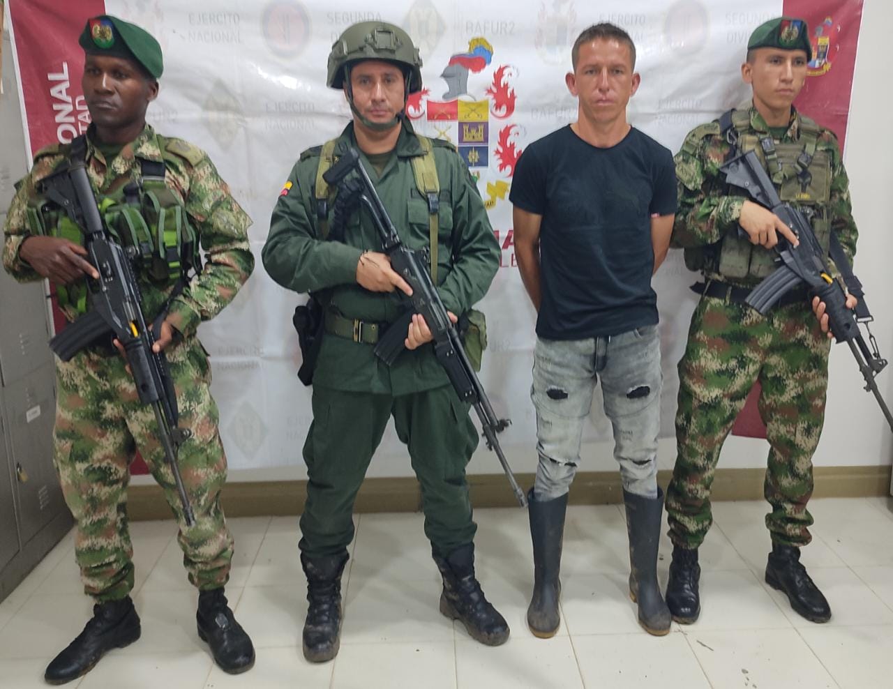 Tropas del Ejército Nacional capturaron en el Catatumbo a presunto cabecilla de finanzas del GAO ELN