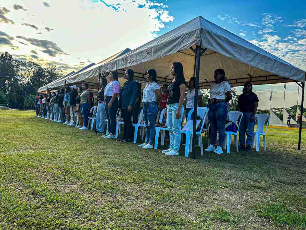 Mujeres en el Meta aspiran a prestar el servicio militar en el Ejército Nacional