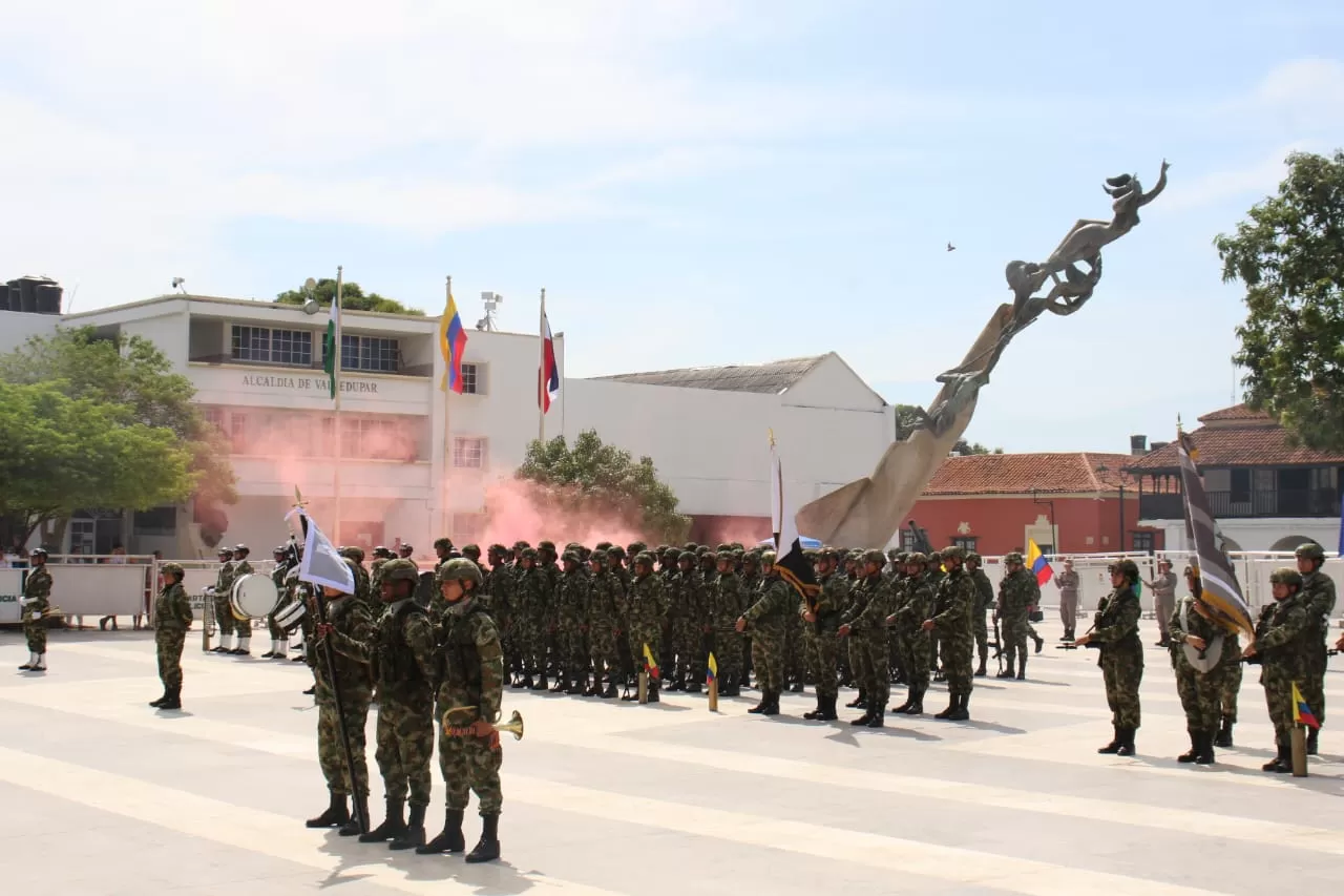En el marco de la campaña ?Gracias Soldados por Protegernos?, Ejército Nacional realizó juramento de bandera del primer contingente mixto en el norte del país