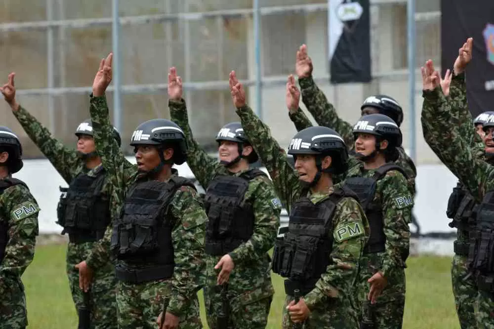 Ceremonia de entrega de Armas, un compromiso de amor patrio