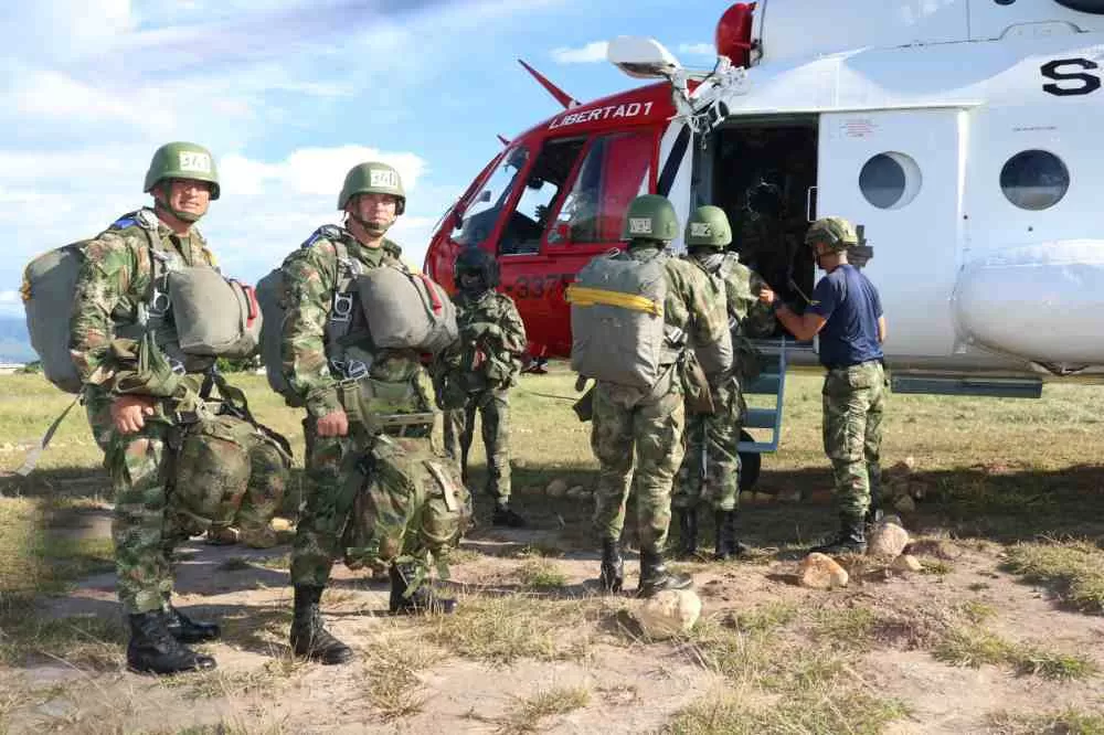 98 Paracaidistas están listos para apoyar nuevas operaciones aerotransportadas