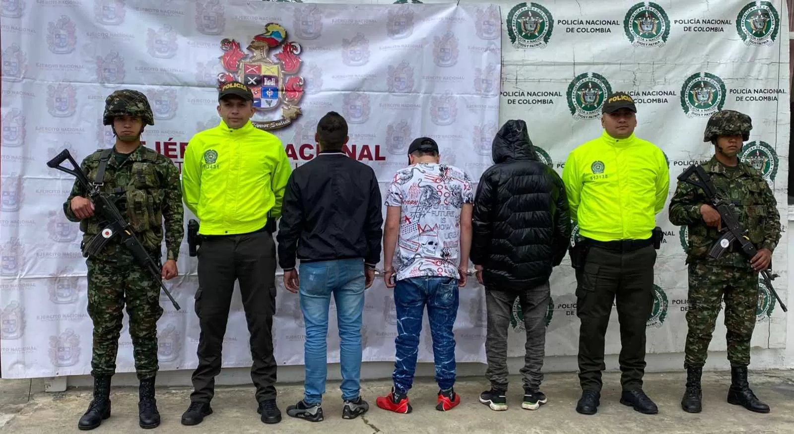 Ejército captura a presuntos integrantes del grupo delincuencial Los Whisqueros