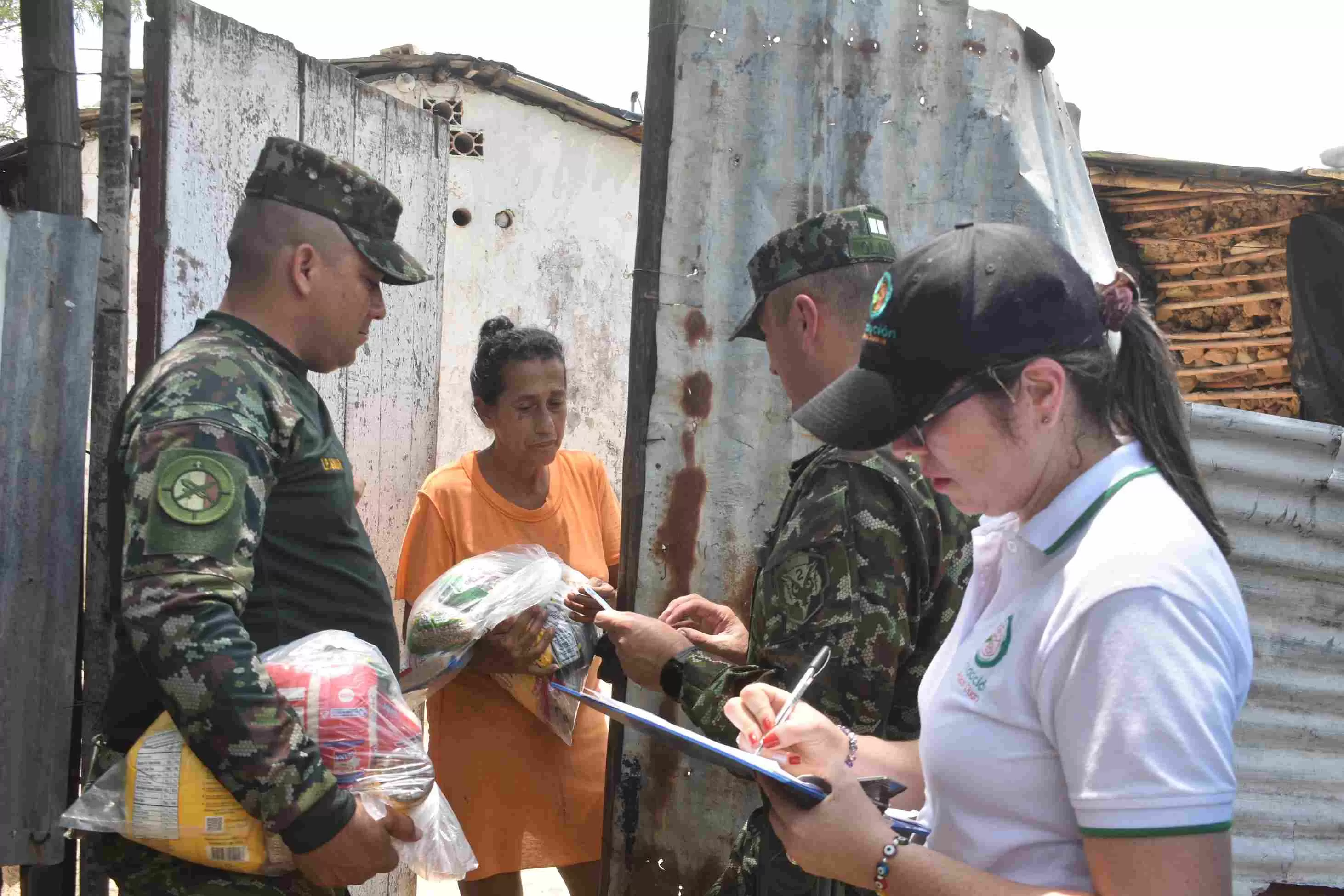 Ejército Nacional apoyó con la entrega de más de 50 mercados a familias de bajos recursos