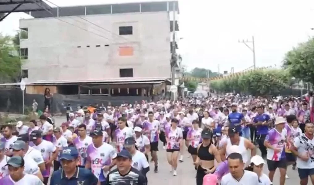 Soldados del Ejército Nacional participaron en la carrera 6K en Santa Rosa del Sur en homenaje al Día de la Mujer