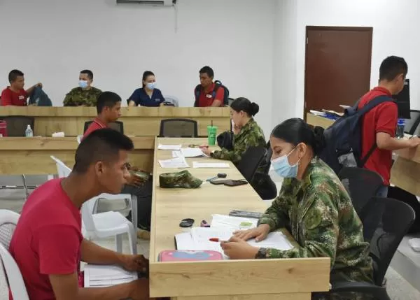 La Escuela de Soldados Profesionales convoca a reservistas de primera clase y soldados que prestan el servicio militar