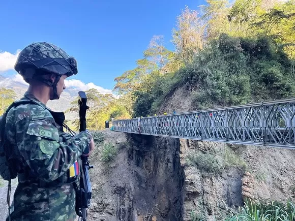 Ingenieros Militares le devolvieron la movilidad a más de 2000 familias en San Andrés, Santander