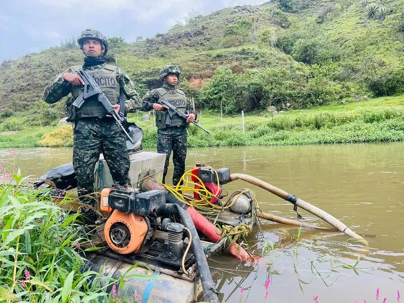 Ejército Nacional sigue ofensiva contra las economías ilegales del Clan del Golfo