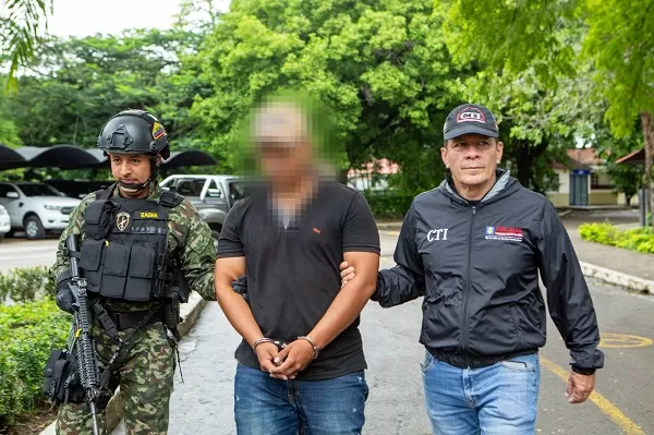 En medio de operaciones militares cae el coordinador de finanzas del Frente Iván Díaz, en la inspección de Guayabal, en San Vicente del Caguán