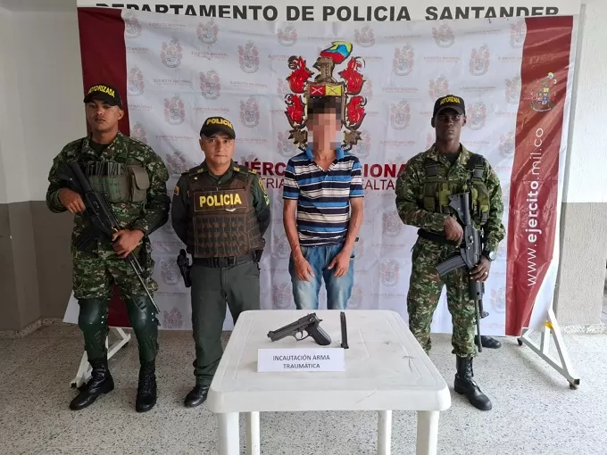 Ejército Nacional capturó a uno de los más buscados de Santander, en zona rural de Landazurí