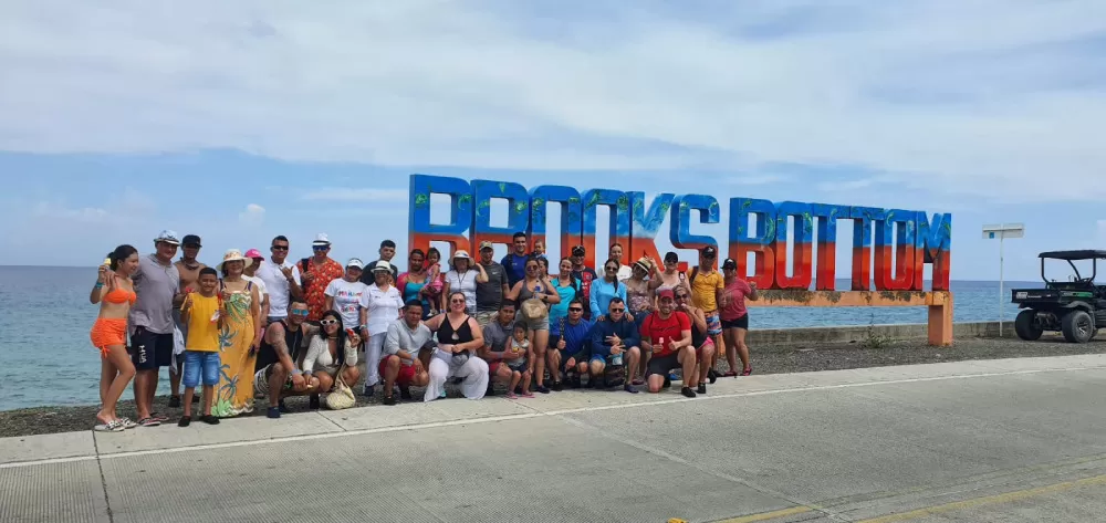 Familias militares disfrutaron del sol, mar y playa al ritmo de los sanandresanos