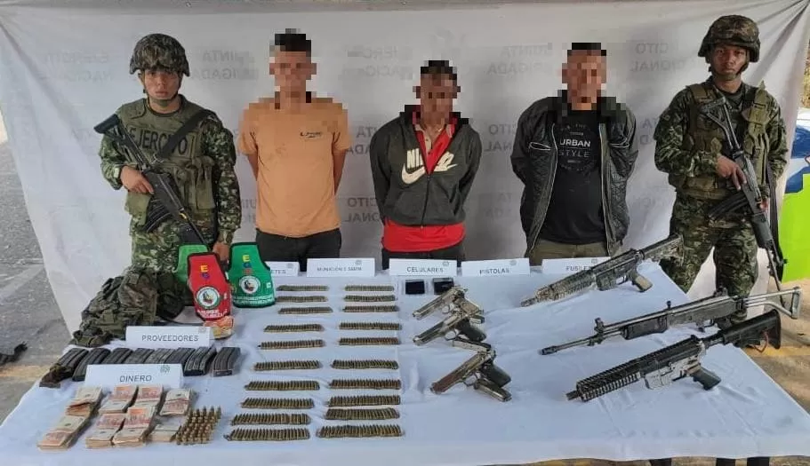 Ejército Nacional sostiene combates con el Clan del Golfo en el sur de Bolívar, y captura a cuatro de sus integrantes
