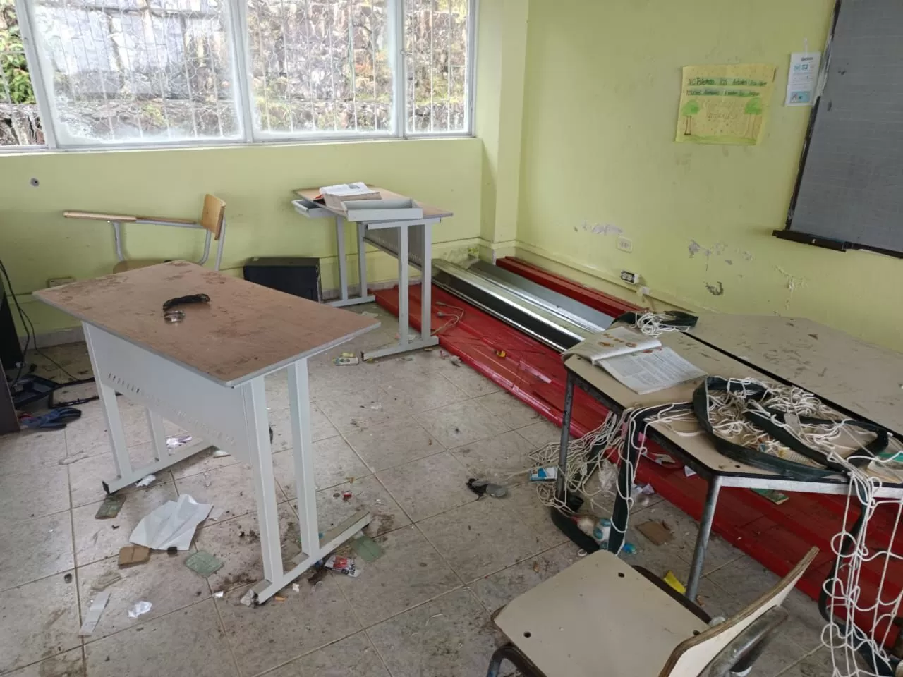 En Nariño, Ejército Nacional recupera una escuela que había sido usada como trinchera por las disidencias Franco Benavides