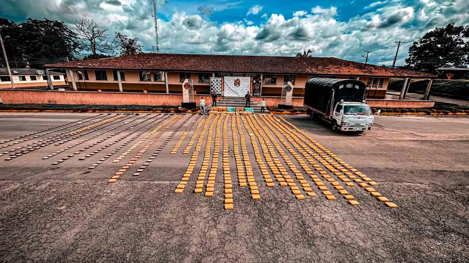 Golpe al narcotráfico: tropas del Ejército Nacional incautan más de dos toneladas de marihuana en el Cauca