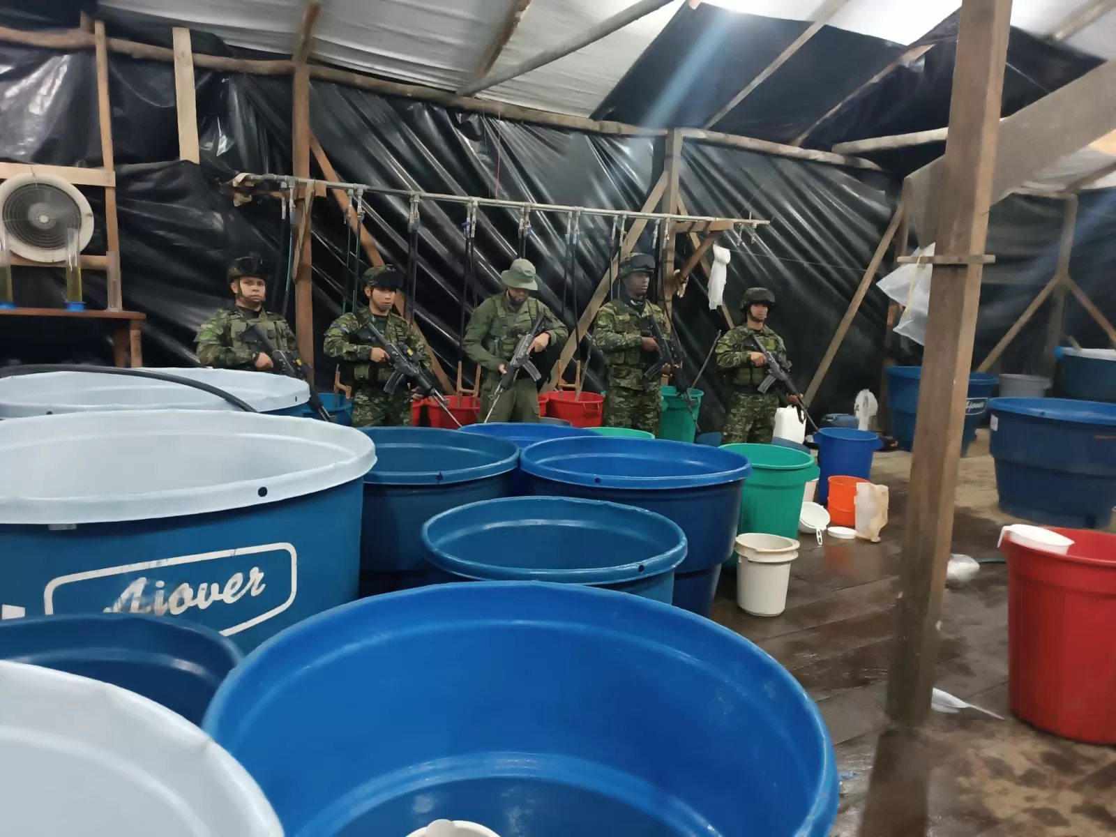 Cerca de cuatro toneladas y media de clorhidrato de cocaína fueron destruidas tras el hallazgo de dos megalaboratorios en Nariño
