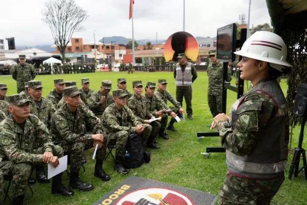 184 cadetes viven una experiencia única en el arma de Ingenieros Militares