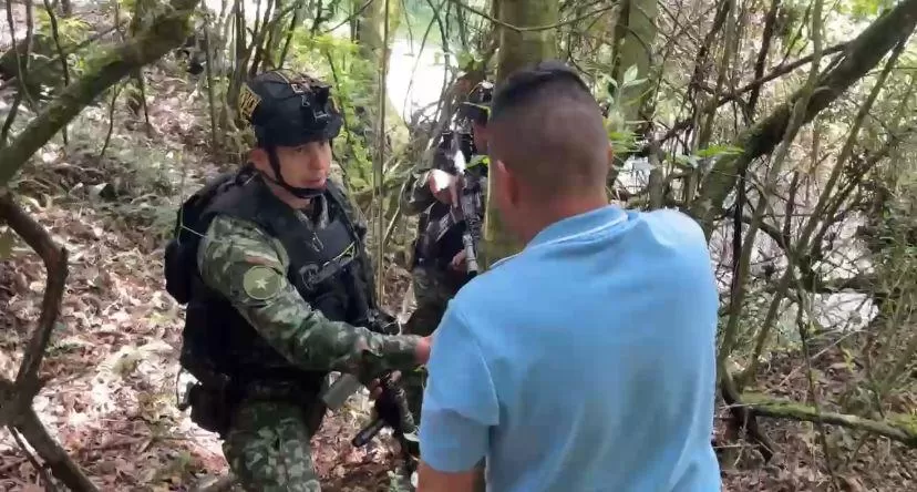 Ejército rescata en Cundinamarca a profesional de la salud secuestrado bajo  la modalidad de falso servicio
