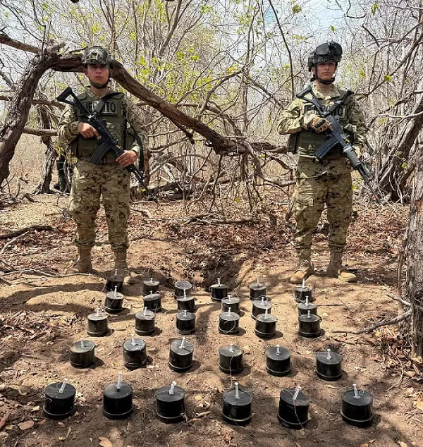 En Maicao, La Guajira, el Ejército Nacional ubicó y destruyó un depósito de explosivos