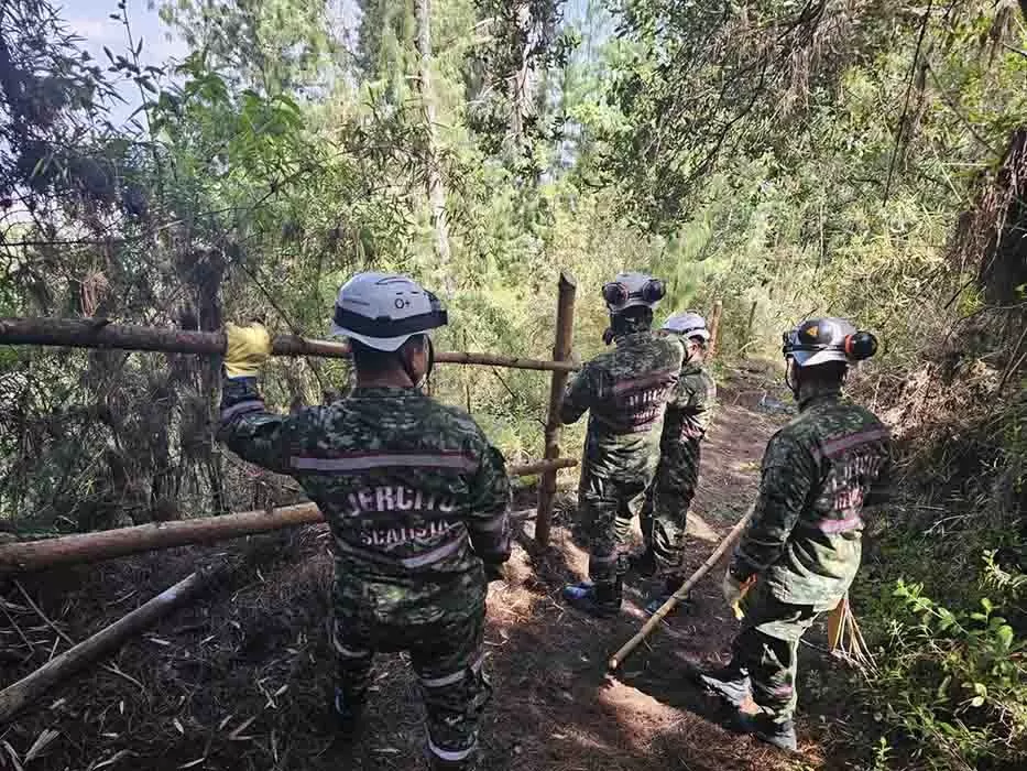 Soldados rescatistas garantizan respuesta ante emergencias de los peregrinos durante Semana Santa
