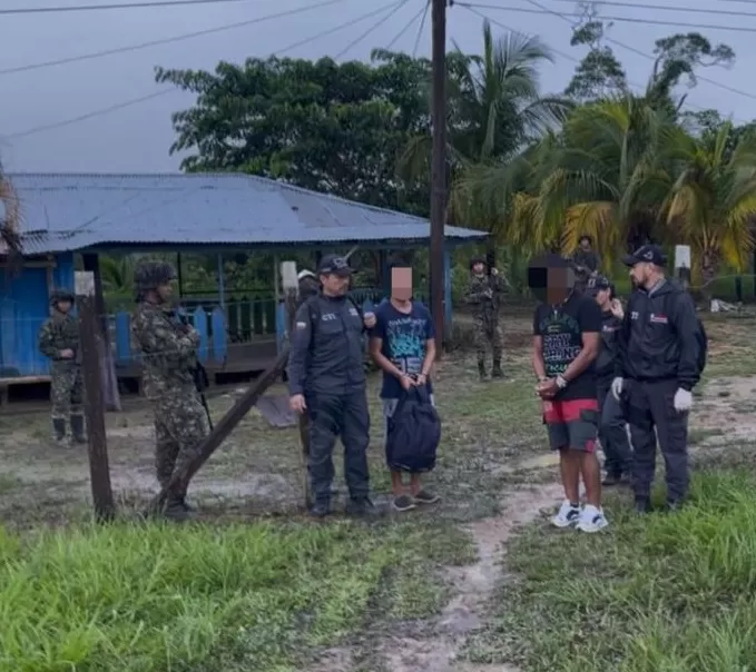 Golpe contundente contra el reclutamiento ilícito en Vaupés: Ejército Nacional y Fiscalía desarticulan célula criminal del GAO-r Estructura Primera Armando Ríos