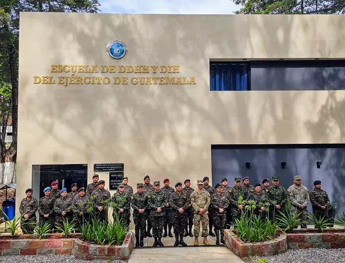 Comité Móvil en Derechos Humanos y DIH capacita a Fuerzas Armadas de Guatemala