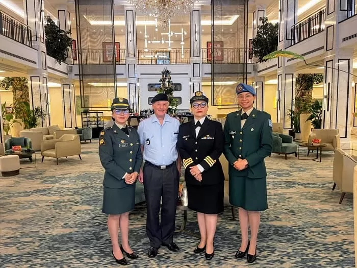 Representación femenina de las Fuerzas Armadas de  Colombia en encuentro académico en Berlín, Alemania