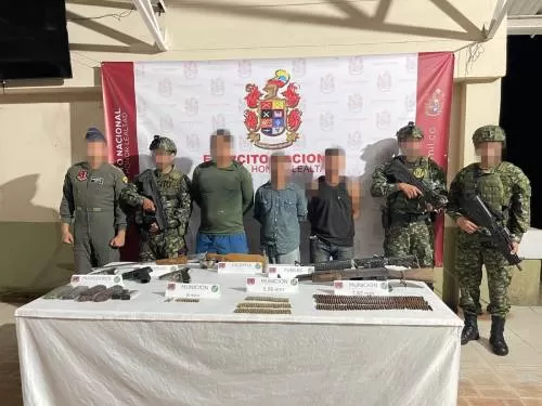 Tras combates, tropas del Ejército afectaron al Clan del Golfo con la captura de tres de sus integrantes y el sometimiento de uno más en el sur de Bolívar