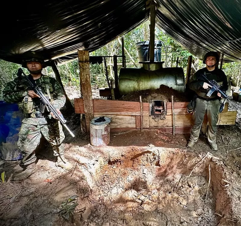 Desmantelado megalaboratorio que producía mensualmente más de una tonelada de clorhidrato de cocaína en el Guaviare
