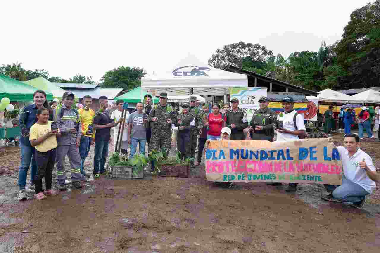 Ejército Nacional llevó bienestar a comunidades indígenas durante Jornada de Apoyo al Desarrollo en Mitú, Vaupés