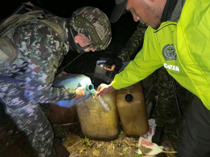 Nuevo golpe al narcotráfico en Putumayo: Ejército Nacional destruyó laboratorio para el procesamiento de pasta base de coca