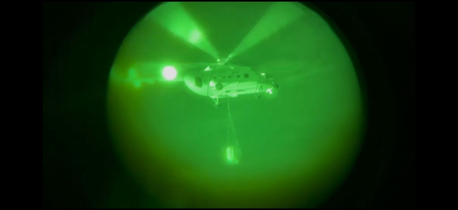Aviación Ejército fortalece su capacidad de respuesta ante emergencias con ejercicios nocturnos de extinción de incendios