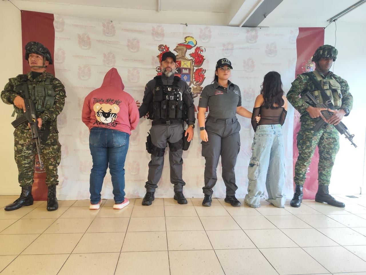 En Antioquia, el Ejército Nacional recupera a dos menores de edad que habían sido reclutadas por disidencias de las FARC
