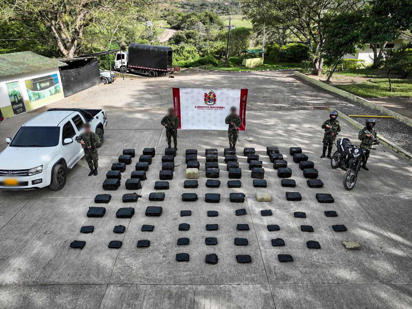 En Nátaga, Huila, Ejército Nacional incauta media tonelada de marihuana perteneciente a estructura residual