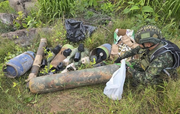 The National Army destroyed an ELN cache containing nearly one ton of explosives in Norte de Santander