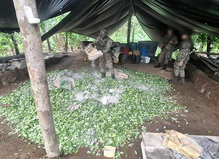 The National Army discovered 14 cocaine production complexes in the Colombian Pacific and Caribbean