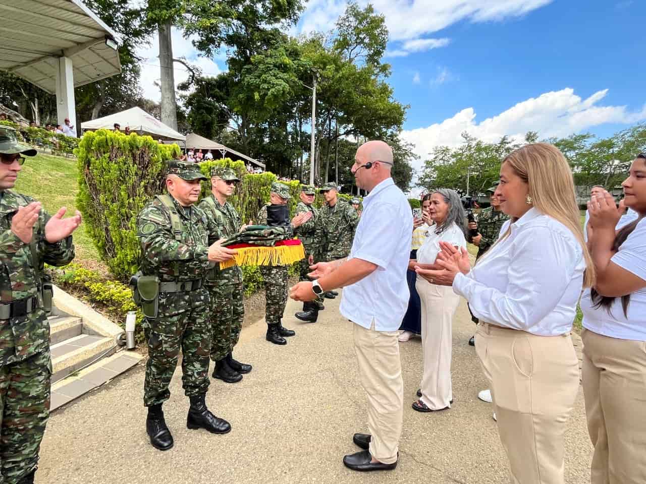 Dos décadas de entrega y sacrificio culminan para 128 soldados profesionales que cumplieron su tiempo de servicio a la patria
