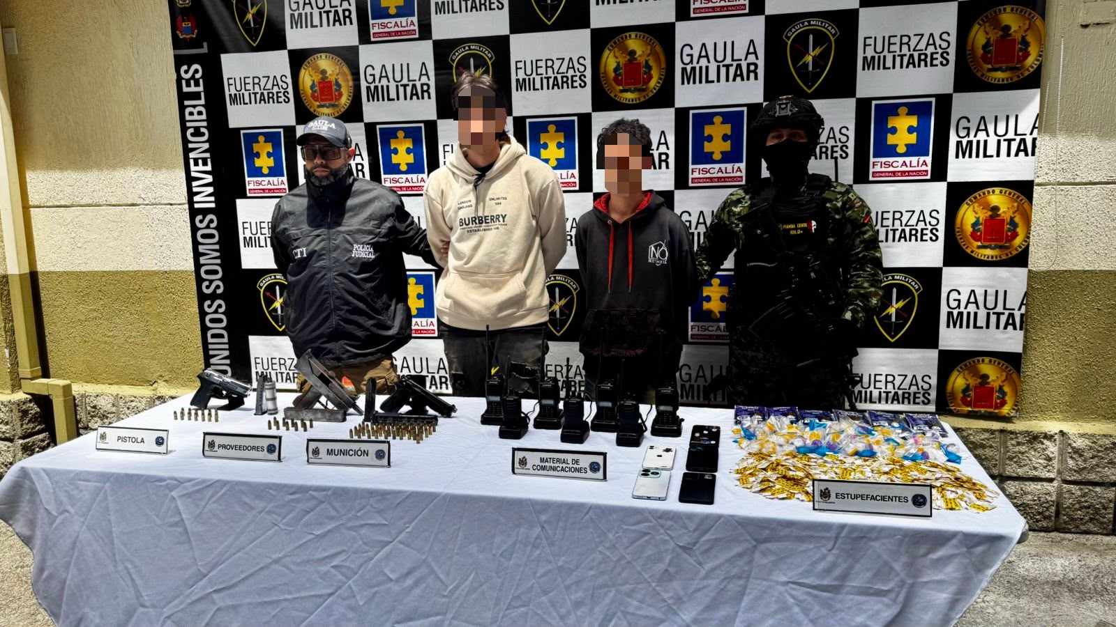 Golpe al grupo delincuencial Los Chatas en el Norte de Antioquia: dos capturados, armas y estupefacientes incautados